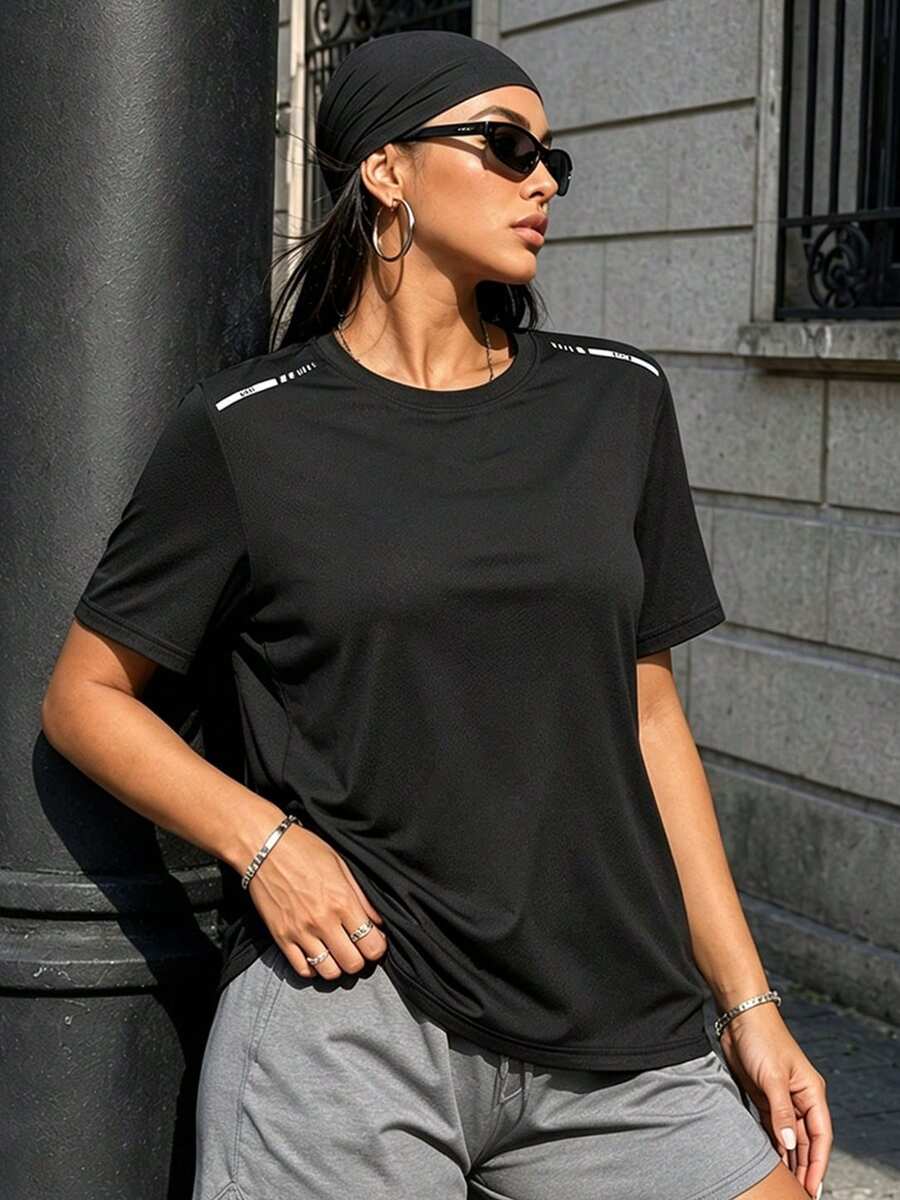 女款冰絲短袖T恤,舒適透氣瑜珈上衣,健行與日常運動衫,柔軟彈性露營健身T恤 - 黑色 - 查看 1