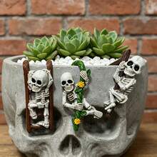 3pcs Climbing Skeleton Planter Hanging Decor, Garden Patio Potted Plant Edge Hanging Ornament, Halloween Gothic Style Yard Decor Prop, Outdoor Garden Decoration Statue, Balcony Greenery Planter Hanging Accessory - Multicolor - View 5