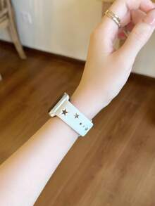 1pc Hollow Star Silicone Watch Band, Compatible With Apple Watch 38/40/41 42/44/45/49Ultra S10/11 42/46mm, Breathable Sports Strap Replacement, Suitable For 9 8 7 6 5 4 - Cut-out Star - View 7