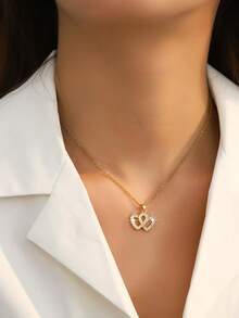 1 pieza/Collar de moda para mujer, estilo real elegante, aleación con circonita transparente incrustada, colgante de doble corazón entrelazado, accesorio versátil de doble color oro y plata para playa, vacaciones, viajes, regalo de San Valentín y citas, joyería de cuello - Multicolor - Ver 3