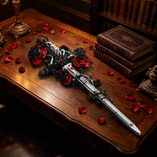Balok Bangunan Pedang Duri Mawar Gotik Gaya Gelap Bunga Merah Sulur Pedang Panjang Model Bata dengan Rantai Kerangka Mini Perakitan DIY Ornamen Meja Hadiah Romantis Halloween - MultiWarna - View 4