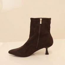 angelica Damen-Stiefeletten in Wildleder-Optik mit elastischem Schaft, spitzer Zehenpartie und niedrigem, elegantem Absatz, Cowboy-Stil, seitlicher Reißverschluss, für das Büro - Kaffee - Übersicht 5