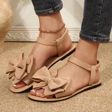 Sandal bệt nữ quai hậu co giãn nơ lớn nhún, 3 màu, phong cách tiên mềm mại, dép xỏ ngón hở mũi dáng thoải mái cho du lịch - Màu Khaki - Xem 7