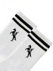 1/5/10 Pairs Unisex Striped Mid-Calf Socks, Soft & Comfortable Horse Pattern Casual Sports Socks, Suitable For Daily Wear Or Outdoor Activities, All Seasons Christmas Gift - Black and White - View 5