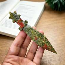 1pc Natural Crystal Sword Carving, UV Reactive Crystal, Gothic Desk Mineral Decor Gift, Gift For Halloween, Christmas, Easter, Crystal Decor Crafts - Multicolor - View 15