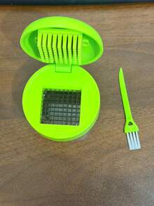 1件手動大蒜壓榨器與研磨器,易清洗多功能廚房工具,適用於大蒜切碎、切片與研磨,便攜手持設計,塑料材質,適合家庭廚房、餐廳與戶外活動 - 彩色 - 查看 14