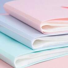 Álbum de Fotos com 120 Slots Cor Macaron 3-Grade Encaixe, Livro de Coleção Multifuncional para Cartões Pequenos, Cartões e Adesivos, Organizador de Armazenamento Multifuncional para Mesa - 120 vagas - Visão 2