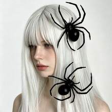 Halloween Black Spider Hair Clip, Realistic Large Spider Side Clip, Gothic Punk Style Girls Hair Accessory, Party Costume Cosplay Hair Clip, Halloween Accessory - Black - View 2