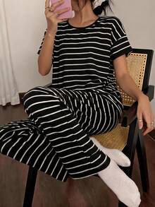 Spring/Summer New Women's 2-Piece Short Sleeve Pajama Set, Fashion Black & White Striped Short Sleeve & Long Pants Set, Soft & Comfortable Loungewear Suitable For Outdoor Wear - Black - View 4