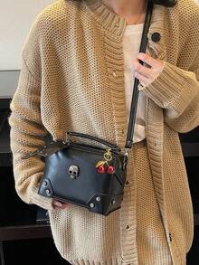 Niche Design Punk Motorcycle Style Skull Handbag, Fashionable Decoration Gothic Style Shoulder Bag, Suitable For Halloween Activities Cosplay Party - Black - View 5