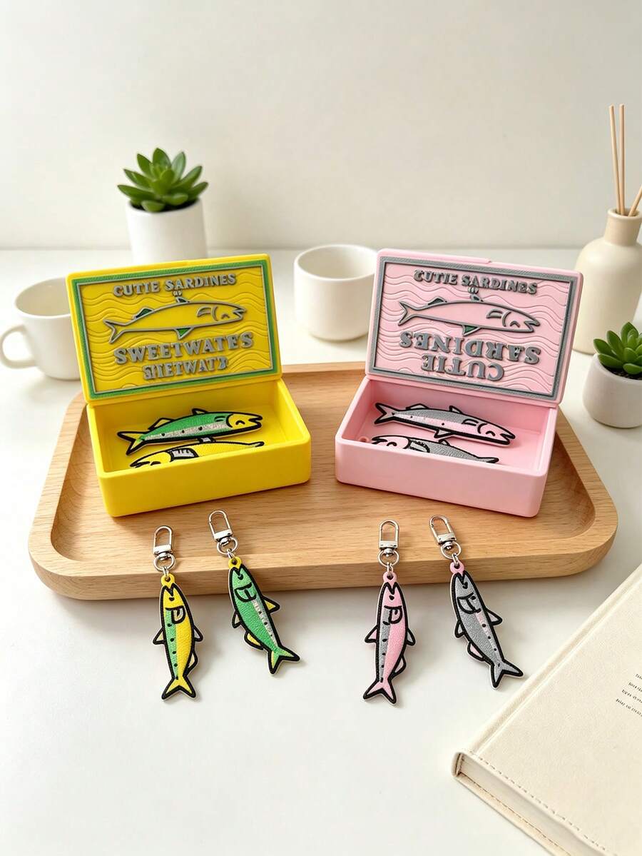 CUTIE SARDINES 鯖魚罐頭造型收納盒 + 小魚吊飾 2件組,迷你便攜收納盒附鯖魚鑰匙圈,可收納耳機、耳環、數據線、彩妝配件,適合學生、年輕女性、玩具愛好者,適用日常通勤、校園課堂、短途旅行、海灘度假,復古趣味小眾便攜收納組,送給好友與情侶的禮物 - 多色 - 查看 1