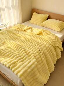 1pc Luxury Double-Sided Faux Rabbit Fur Blanket - Comfortable Striped Flannel, Soft & Warm, Suitable For Napping, Office, Camping, Sofa - Multi-Functional Polyester Bedspread, Christmas Gift - Light Yellow - View 7