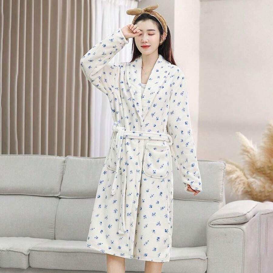 1pc Cream White Micro Blue Floral Print All-Over Coral Fleece Robe, Suitable For Men And Women, Ruffled Collar, Belt Design, Loose Fit, Anti-Slip, Suitable For Bathing And Home Warmth - Multicolor - View 1