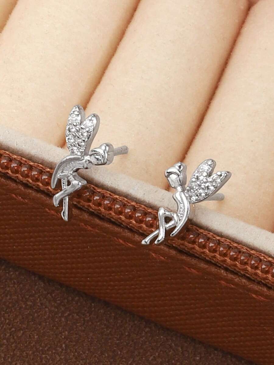Minimalist Chic Cool Elf Ear Cuff - Silver - View 1