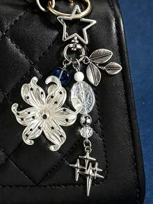 1Pc Y2k Flower Star Beaded Keychain Leaf Charm Metal Bag Pendant Fashion Handbag Accessory Gift Ornament - Multicolor - View 1