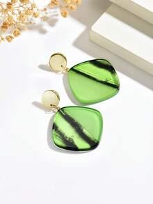 1 Pair Fashionable Elegant Luxury Design Water Drop Shaped Faux Jade Resin Geometric Tassel Earrings, Vintage Creative Amber Color Geometric Multi-Layer Faux Water Drop Earrings Suitable For Women's Daily, Sexy, Party, Banquet, Vacation Wear (Resin Block Colors Are Diverse, All Manually Mixed. Each Piece Has Random Color And Each Resin Piece Will Have Mold Marks, Please Understand.) - Green - View 5