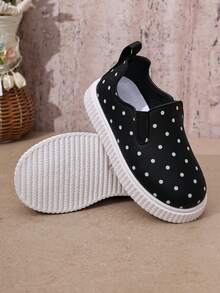 1 Pair Kids' Black Slip-On Flat Fashion Sports Shoes With Polka Dot Pattern, Suitable For All Seasons - Black - View 5
