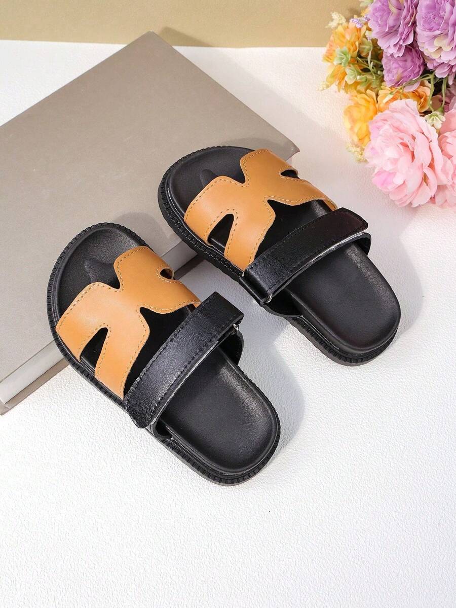 1 Pair Kids' Cool Contrast Color H-Shape Geometric Splicing Soft PU Material Non-Slip Wear-Resistant Open Toe Hook And Loop Flat Casual Slippers, Suitable For Summer Shopping/Family Outing - Black - View 1