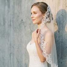 1件新娘蕾絲邊指尖長度婚紗面紗，白色與象牙色，附梳子 - 彩色 - 查看 4
