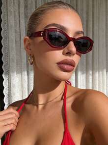 1 Pair Polygon Small Frame Burgundy Fashion Glasses, Vintage Elegant Personalized Women's Eyewear, Suitable For Autumn/Winter Women's Home Outings, Travel, Beach, Music Festival And Daily Outfit Accessories - Burgundy - View 1
