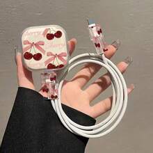 Set 3 buah Casing Pelindung Kepala Pengisi Daya Motif Hati Kecil Cocok untuk Pengisi Daya Standar Inggris 18W/20W, Penutup Pelindung Transparan, Kompatibel dengan Model 13/14/15/16, Bahan TPU untuk Kabel Pengisi Daya dan Penutup Pelindung Kepala Pengisi Daya - ceri - View 2
