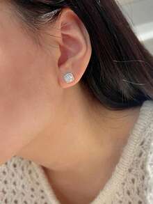ConiiW 1 Pair 925 Sterling Silver Earrings: 1 Carat/2 Carat Lab-Created Moissanite - Square/Round Cut (Fashionable Vintage Versatile) - Silver - View 7
