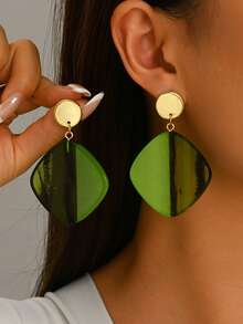 1 Pair Fashionable Elegant Luxury Design Water Drop Shaped Faux Jade Resin Geometric Tassel Earrings, Vintage Creative Amber Color Geometric Multi-Layer Faux Water Drop Earrings Suitable For Women's Daily, Sexy, Party, Banquet, Vacation Wear (Resin Block Colors Are Diverse, All Manually Mixed. Each Piece Has Random Color And Each Resin Piece Will Have Mold Marks, Please Understand.) - Green - View 2