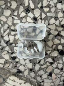 左右 2 入 LR 矽膠游泳耳塞，可重複使用防水耳塞，舒適柔軟矽膠三層鯊魚鰭設計，適用於游泳、衝浪、潛水、淋浴、池塘、海灘及其他水上運動 - 隨機款式 - 彩色 - 查看 14