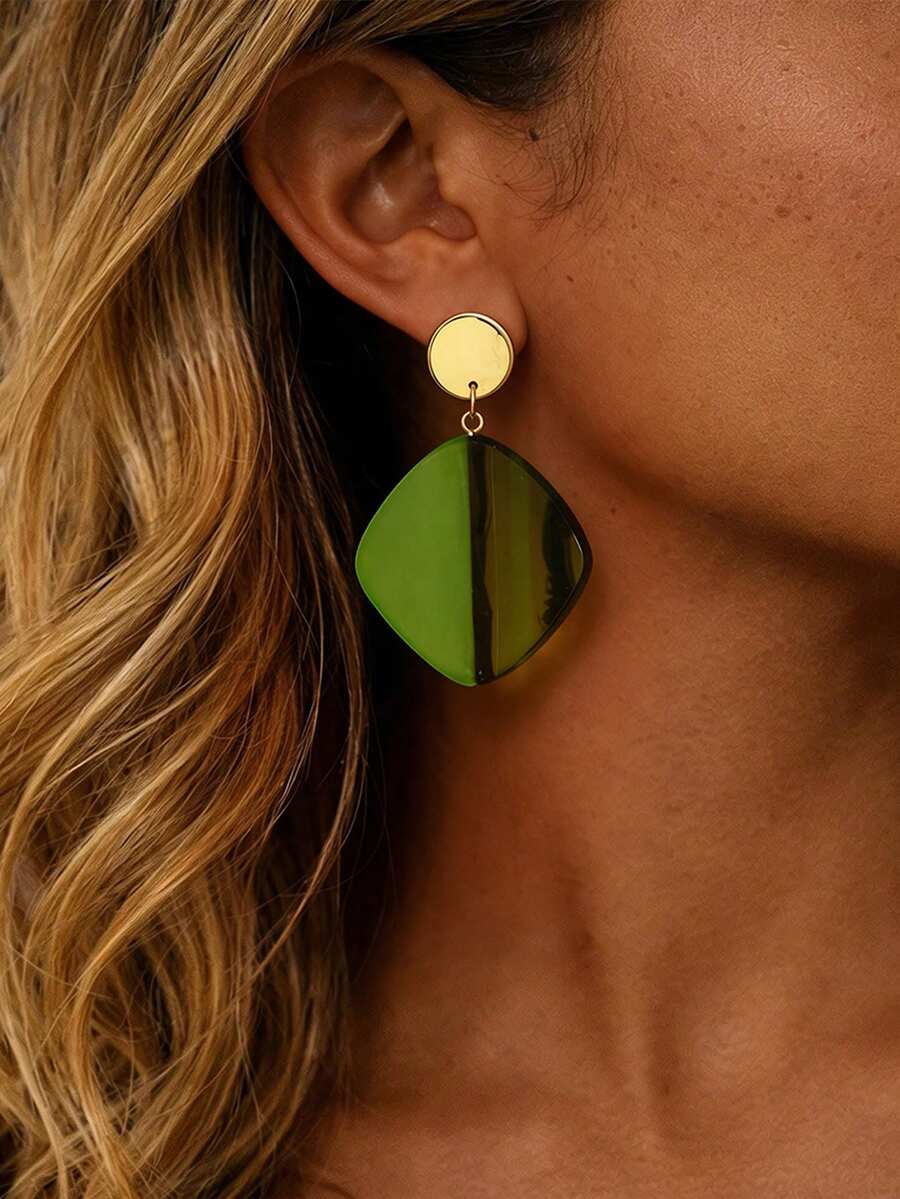 1 Pair Fashionable Elegant Luxury Design Water Drop Shaped Faux Jade Resin Geometric Tassel Earrings, Vintage Creative Amber Color Geometric Multi-Layer Faux Water Drop Earrings Suitable For Women's Daily, Sexy, Party, Banquet, Vacation Wear (Resin Block Colors Are Diverse, All Manually Mixed. Each Piece Has Random Color And Each Resin Piece Will Have Mold Marks, Please Understand.) - Green - View 1