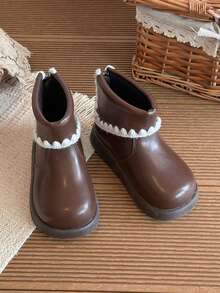 Sepatu bot pendek anak perempuan berhiaskan renda, desain ujung bulat sederhana, sol tebal, anti selip, gaya hutan, serbaguna, sepatu bot Chelsea dengan resleting belakang. - Coklat - View 6