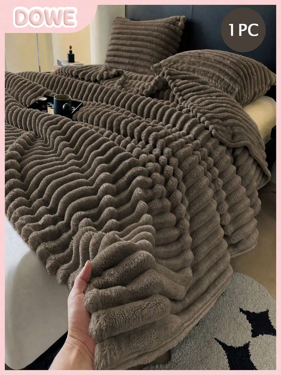 1pc Luxury Double-Sided Faux Rabbit Fur Blanket - Comfortable Striped Flannel, Soft & Warm, Suitable For Napping, Office, Camping, Sofa - Multi-Functional Polyester Bedspread, Christmas Gift