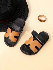 1 Pair Kids' Cool Contrast Color H-Shape Geometric Splicing Soft PU Material Non-Slip Wear-Resistant Open Toe Hook And Loop Flat Casual Slippers, Suitable For Summer Shopping/Family Outing - Black - View 10