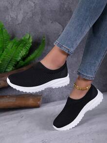 Women's Fashion Casual Shoes, Solid Color Minimalist Versatile, Unisex Men's Shoes, Mesh Breathable Slip-On Sneakers - Black - View 5