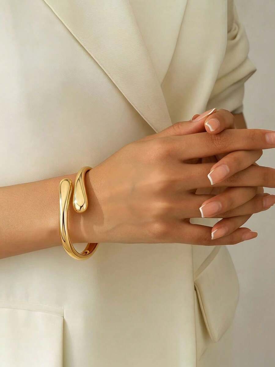1 pieza Brazalete de Puño Abierto Ajustable de Primavera con Diseño Elegante y Fresco de Metal Pulido en Forma de Gota de Agua Cruzada - Amarillo Oro - Ver 1