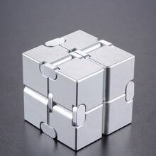 Cubo Infinito de Plástico con Apariencia de Aleación Cubo Fidget Infinito - Multicolor - Ver 5