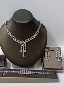 Middle East Dubai Luxury Pearlescent Heavy Work White Zirconia 4-Piece Jewelry Set, Pakistan Saudi Arabia Bridal Party Jewelry Set, Wedding Accessories Gift - White - View 4
