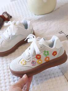 1 Pair Girls' Sports Shoes, Stylish Spring/Autumn New Floral Sneakers, Soft Sole Training Shoes For Big Kids - Beige - View 5