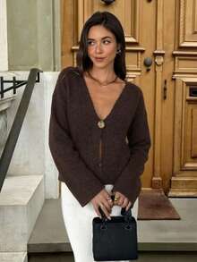 Cardigan Rajut Pendek Wanita Ukuran Plus untuk Musim Gugur/Dingin, Kerah V, Lengan Lonceng, Kancing Tunggal, Jaket Kasual Longgar yang Elegan - Coklat - View 3