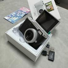 1080P HD Portable Digital Camera, Suitable For Photography And Video Recording, Auto Focus Function, High Pixel Resolution, Anti-Shake Technology, 180° Flip Screen, 8x Digital Zoom Function, (Built-In 800mAh Rechargeable Battery) - View 13
