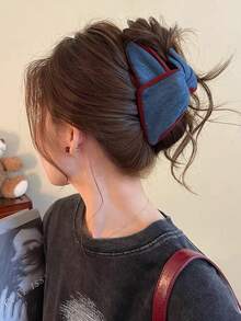 1pc Vintage Denim Contrast Red Edge Triangle Hair Claw, Fashionable Elegant Updo Minimalist Daily Hair Accessory - Denim Blue - View 9