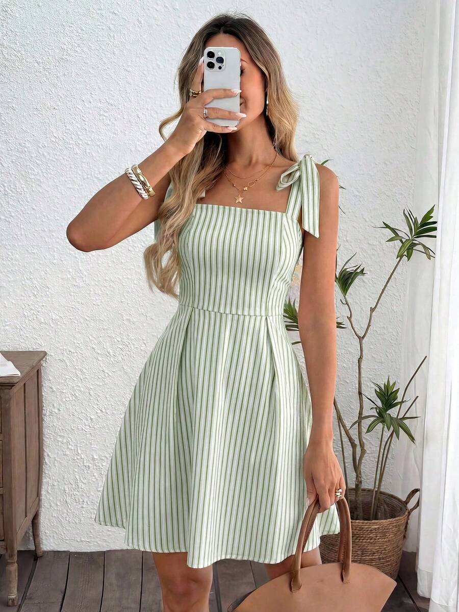 Women Short Dresses - 綠色 - 查看 1