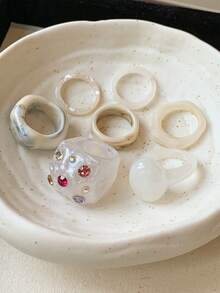 Set Cincin Resin Mewah Gaya Korea 7 Buah Motif Marmer Beige dengan Inlay Zirkonia Berwarna-warni, Desain Personal yang Manis, Keren, dan Menawan untuk Wanita, Cocok untuk Pemakaian Sehari-hari, Pesta, Perjalanan, Musim Wisuda, Kembali ke Sekolah, Ramadan Timur Tengah, Aksesori Hadiah Idul Adha - Grey - View 4