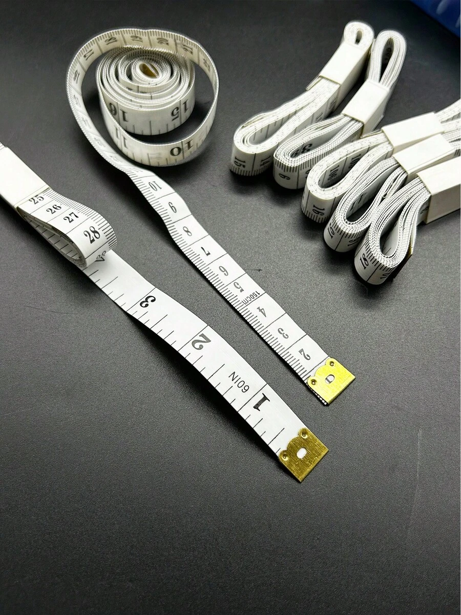 雙標尺柔性軟量尺(英制 + 公制),1.4cm 寬 * 1.5m 長可彎曲布製縫紉尺,適用於服裝製作與身體圍度測量;輕量口袋便攜設計,適合縫紉手工藝與減重身體測量追蹤 - 白色軟尺 - 查看 1