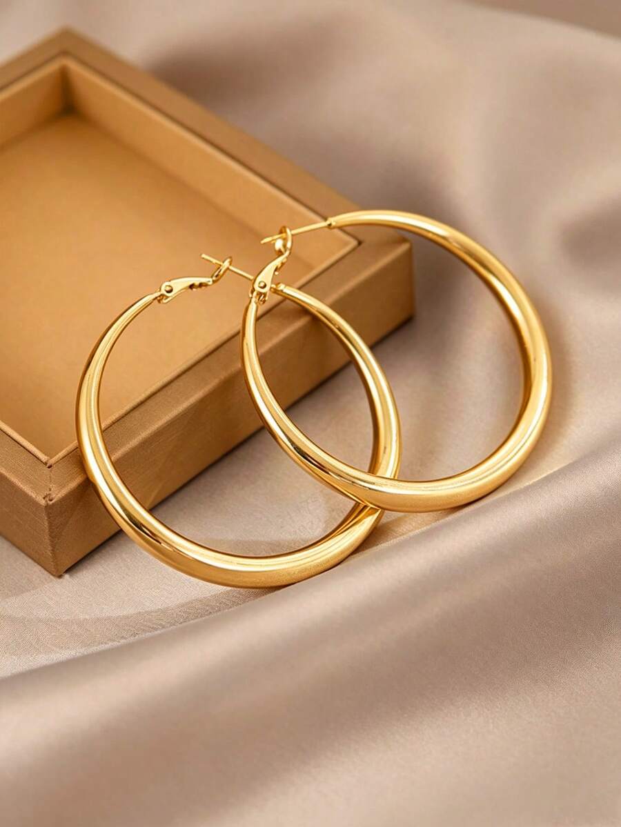 1 Pair French Vintage Style Stainless Steel Hollow Large Hoop Earrings, Smooth Shiny Fade-Resistant Hypoallergenic Snap-Back Round Earrings, Versatile Elegant Earrings For Daily Commute, Party, Date - Yellow Gold - View 1