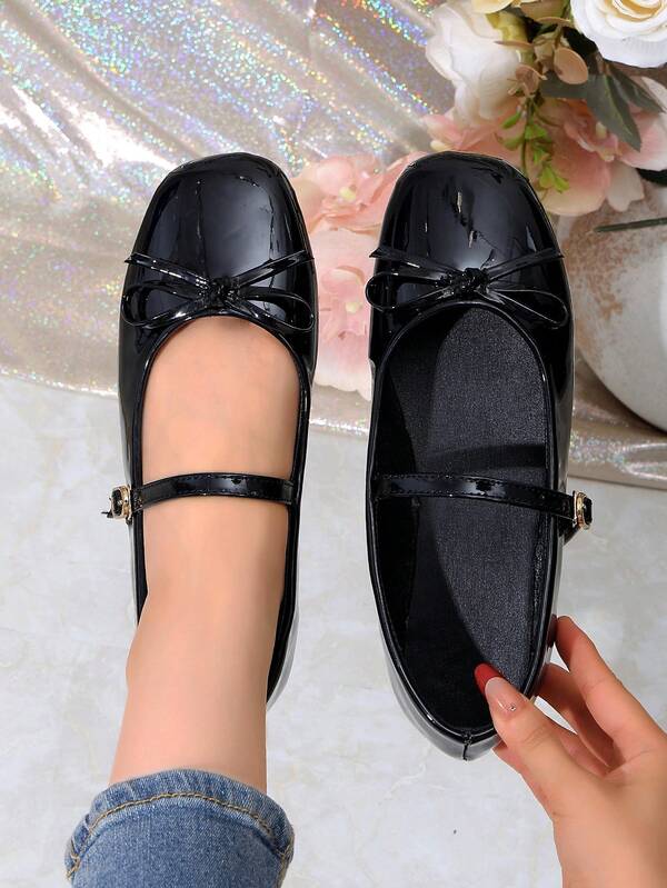 Giày Mary Jane nữ màu đen đính nơ, giày búp bê đế bệt mũi vuông cổ thấp phong cách vintage Pháp, đế mềm, đa năng cho đi làm và hẹn hò