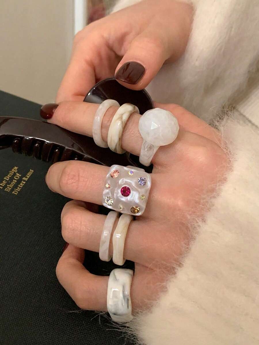 Set Cincin Resin Mewah Gaya Korea 7 Buah Motif Marmer Beige dengan Inlay Zirkonia Berwarna-warni, Desain Personal yang Manis, Keren, dan Menawan untuk Wanita, Cocok untuk Pemakaian Sehari-hari, Pesta, Perjalanan, Musim Wisuda, Kembali ke Sekolah, Ramadan Timur Tengah, Aksesori Hadiah Idul Adha - Grey - View 1