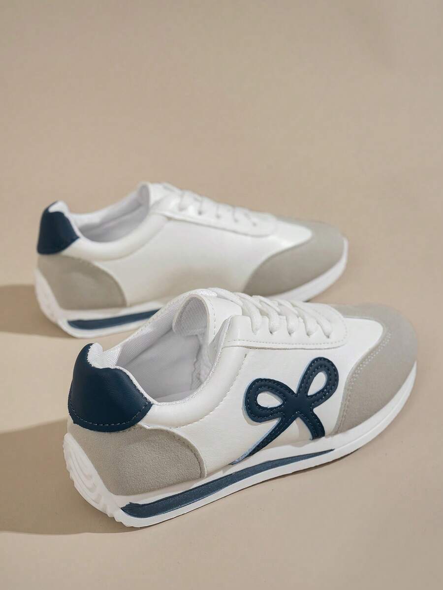 Sepatu Sneakers Kasual Serbaguna Wanita, Ujung Bulat, Model Rendah, Nyaman dan Datar, Gaya Retro Sporty, Kombinasi Warna, Tersedia dalam Warna Merah, Hijau, Kuning, Ukuran 35-43 Plus Size
