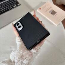 1 Buah Casing Ponsel Lipat Kulit PU Motif Serat Karbon Premium Kompatibel dengan Galaxy Z Fold 8 Fold 8 Ultra Fold7 Fold6 Fold5 Fold4 - Pelindung Belakang Anti Guncangan Seluruh Bodi untuk Bisnis - Hitam - View 4