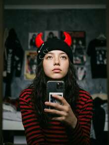 Women's Devil Horn Knit Beanie With Distressed Cuff And Metal Details For Punk Streetwear And Halloween Outfits - Devil Beanie - View 2