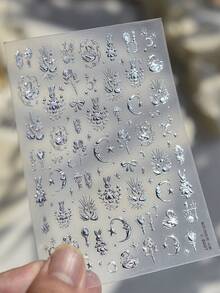 1張金屬銀色美甲貼紙 3D浮雕金屬美甲貼紙 新款輕奢卡通美甲貼紙 高級星夢童話薄款裝飾 自黏式美甲裝飾 - 銀色 - 查看 5